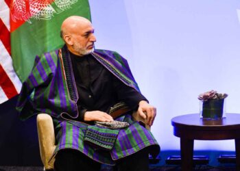 کرزی از طالبان خواست درباره‌ی تحولات در خط دیورند وضاحت دهد