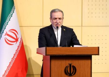 چند روز پیش از سفر ترمپ به بیجینگ؛ وزیر خارجه‌ی ایران به چین می‌رود