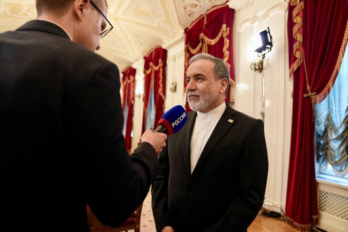 عراقچی می‌گوید هزینه‌ی مستقیم جنگ امریکا علیه ایران ۱۰۰ میلیارد دالر بوده است