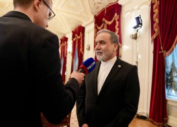 عراقچی می‌گوید هزینه‌ی مستقیم جنگ امریکا علیه ایران ۱۰۰ میلیارد دالر بوده است