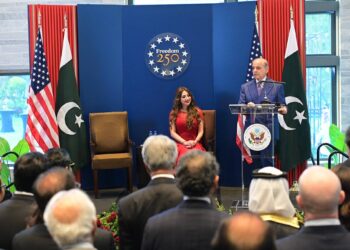 نخستوزیر پاکستان: در دو جنگ افغانستان با امریکا همکاری کردیم