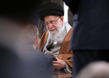 پیکر علی خامنه‌ای در عراق نیز تشییع می‌شود