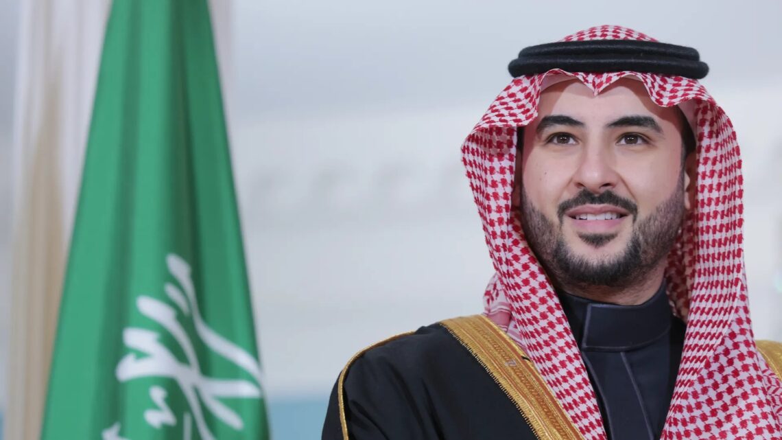 اکسیوس: وزیر دفاع عربستان برای انتقال پیام محمد بن سلمان با ترمپ دیدار کرد