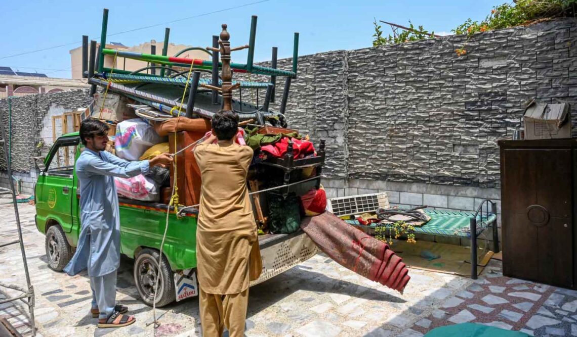 پاکستان در جریان کارزار اخراج خانه‌های مهاجران افغانستان را تخریب می‌کند