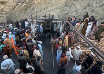۳۴ معدن‌کار در پی ریزش معدن زغال سنگ در بلوچستان جان باختند