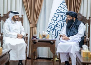 طالبان میگوید حقانی با سفیر قطر دربارهی گسترش روابط دوجانبه صحبت کرده است