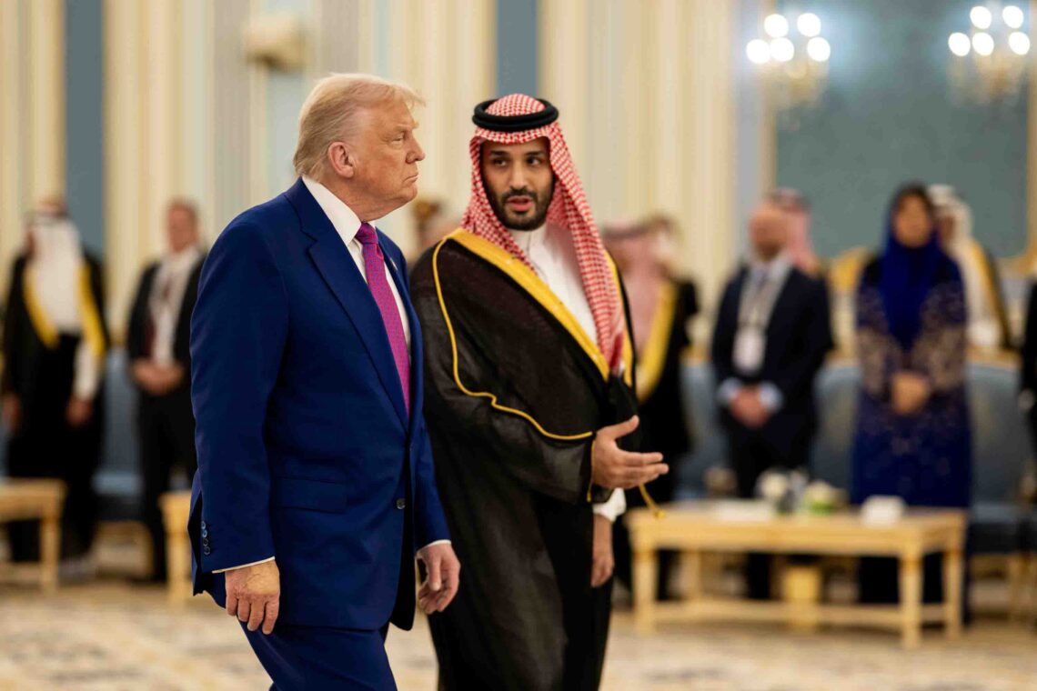 وال استریت ژورنال: ترمپ توافق هسته‌ای ۳۰ ساله با عربستان را تایید کرد