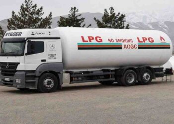 به دستور والی طالبان موترهای سیار گاز را در هرات به قیمت 55 افغانی توزیع می‌کنند