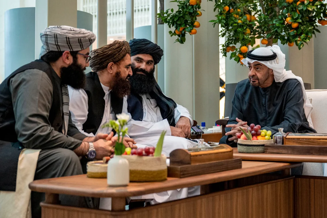 رهبر امارات متحده‌ی عربی به مناسبت ۲۸ اسد به هبت‌الله پیام تبریکی فرستاد
