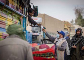 طالبان میگوید نزدیک به یک هزار و ۴۰۰ مهاجر دیگر از پاکستان برگشتند