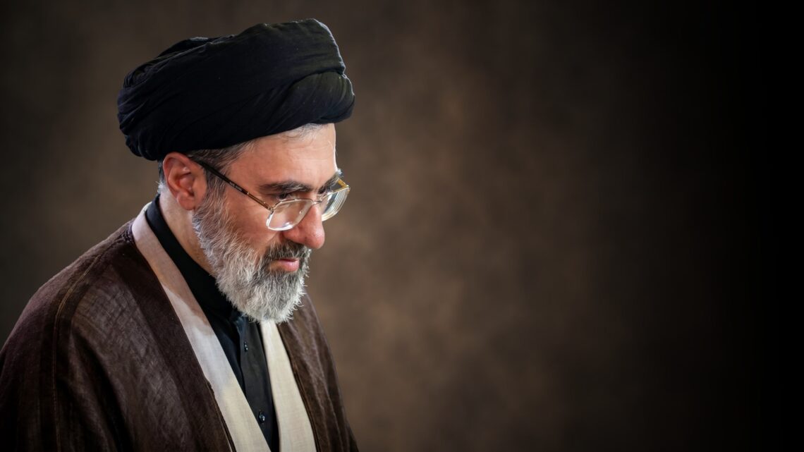 مجتبی خامنه‌ای: بر اساس محاسبات الهی ایران قدرت اول جهان است