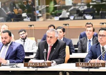 پاکستان خواستار حکومت فراگیر و لغو محدودیت‌ها بر زنان و دختران در افغانستان شد