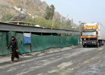 طالبان: دو کودک در حملهی پاکستان به ننگرهار کشته شدند