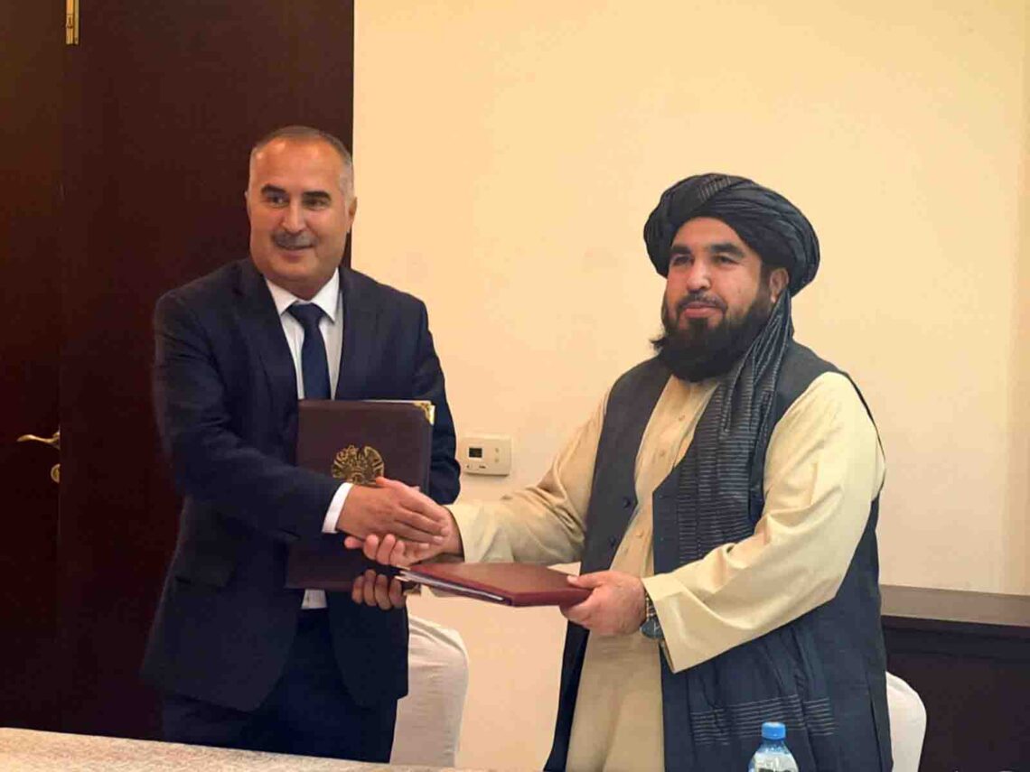طالبان برای تامین برق مناطق مرزی بدخشان با شرکتی تاجیکستانی موافقت‌نامه امضا کرد