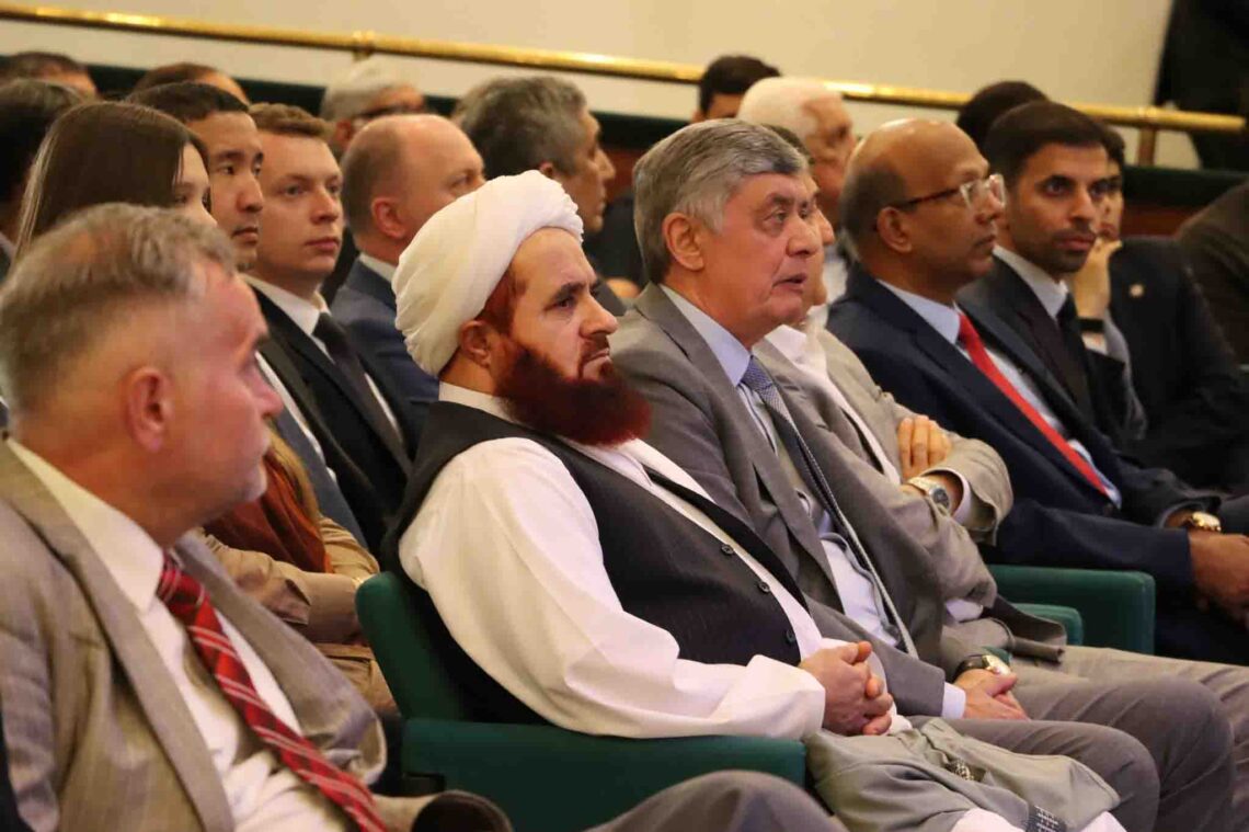سفیر طالبان می‌گوید برخی کشورها به شناسایی رسمی این گروه نزدیک شده‌اند