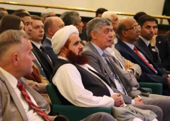 سفیر طالبان میگوید برخی کشورها به شناسایی رسمی این گروه نزدیک شدهاند